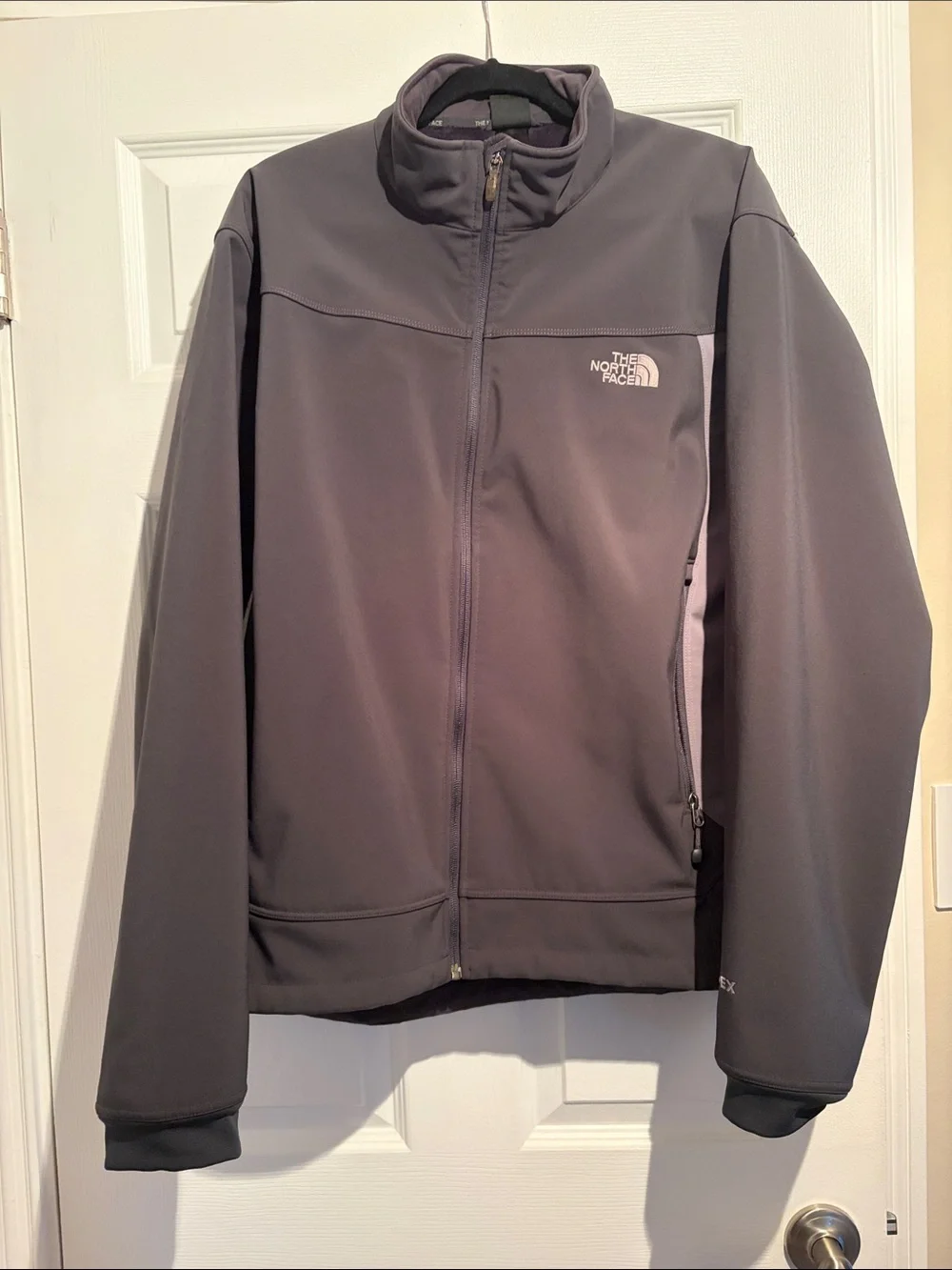 The North Face Men's Dark Gray Apex Jacket